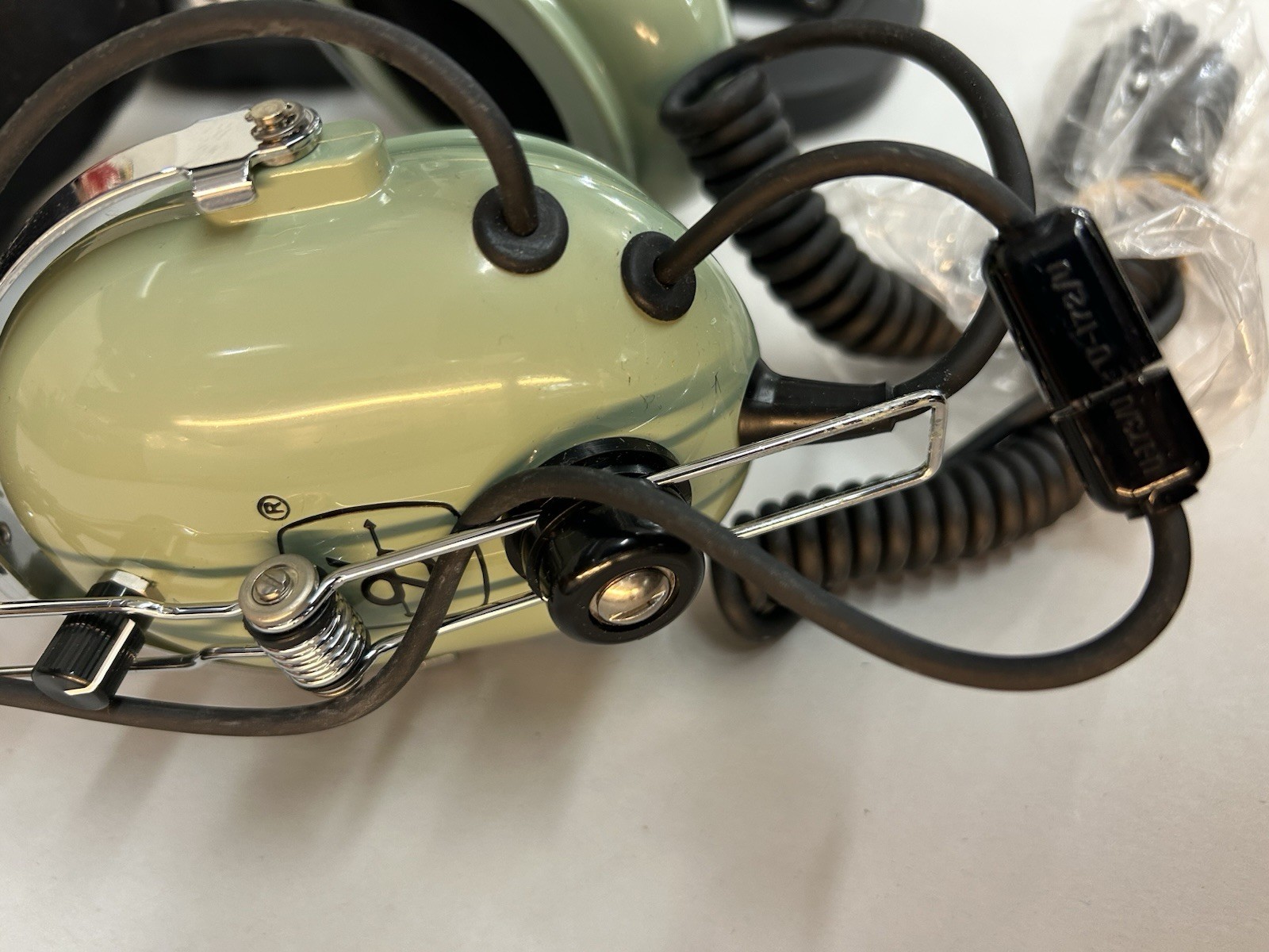 DAVID CLARK MODEL H10-76 PILOT AVIATION HEADSET