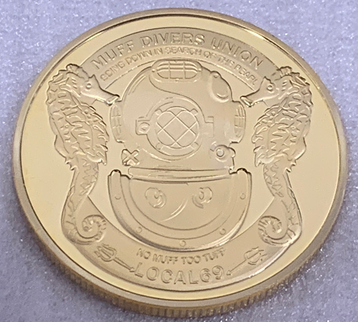 * Muff Divers Union Local 69 Heads / Tails Adult Novelty Coin Token Gold Finish