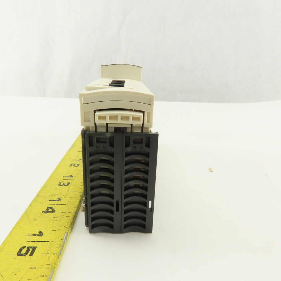 Schneider STB EPI 2145 Advantys Parallel Interface Module