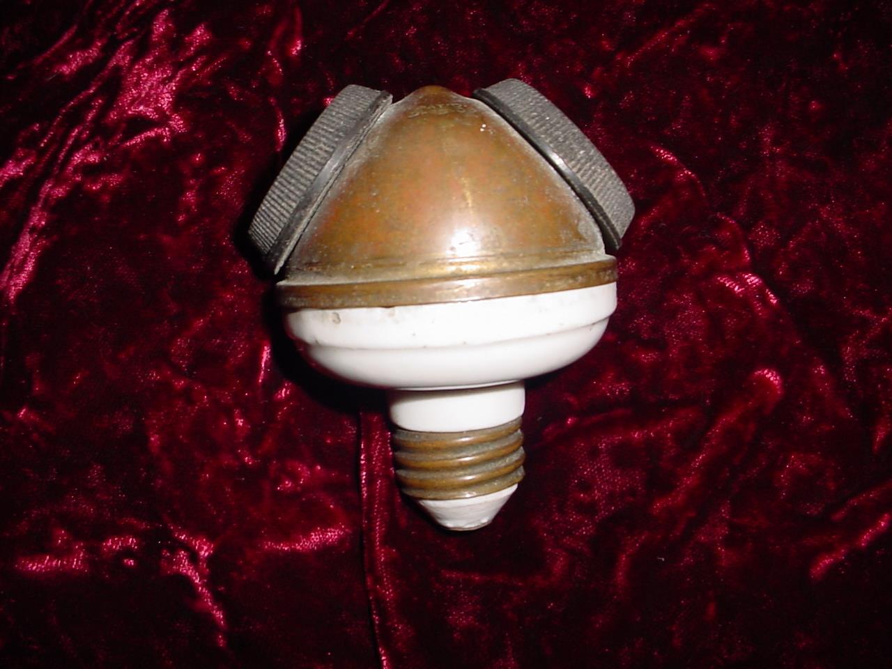 1908 Benjamin porcelain and brass double bulb socket adapter
