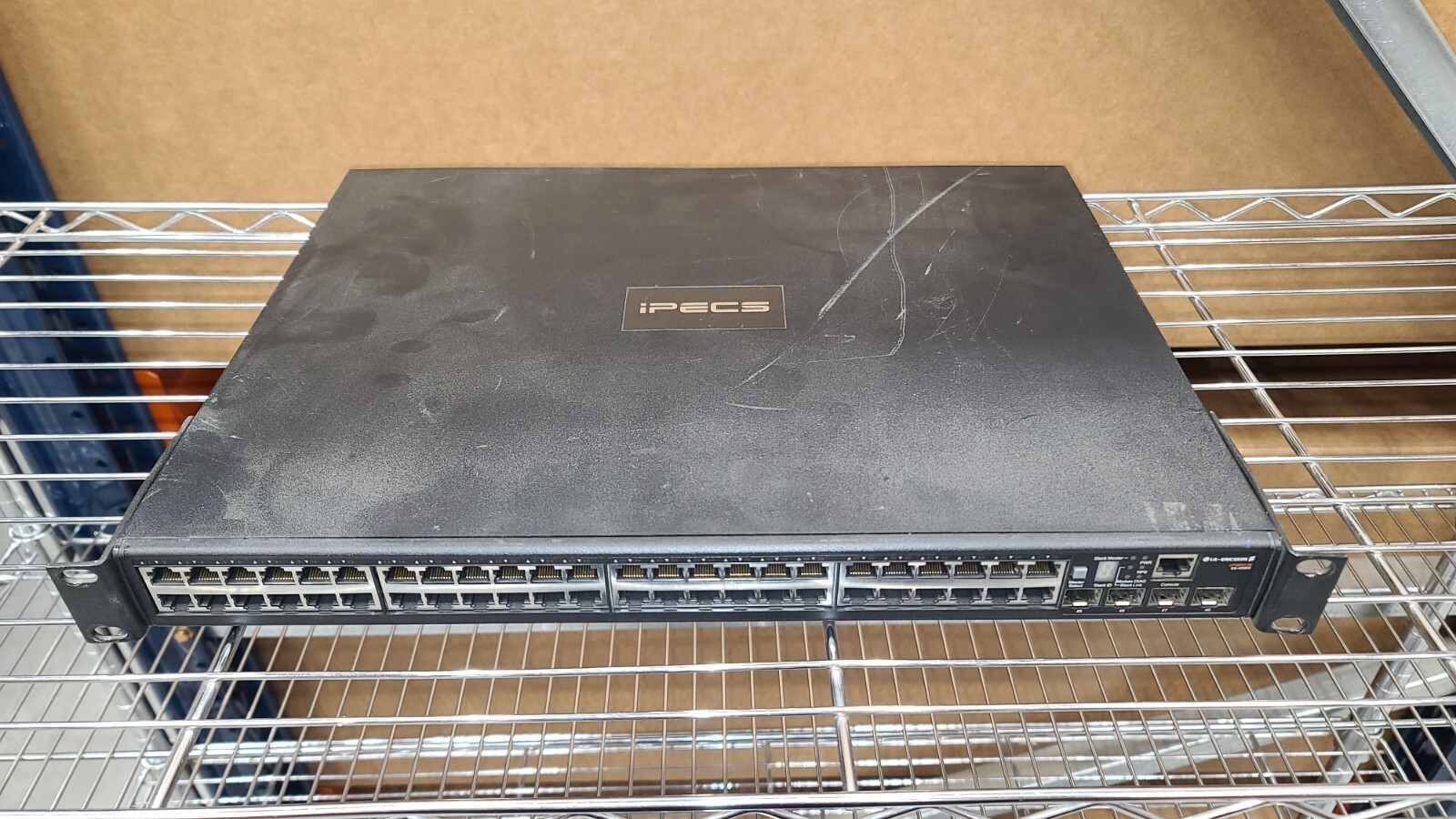 LG Ericsson iPECS ES-4550G 48 ports ethernet switch 2x XFP expansion ports 4550