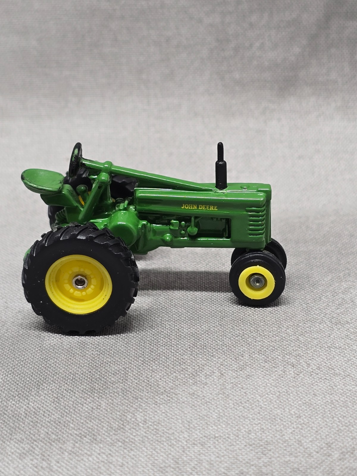 Ertl John Deere Model A
