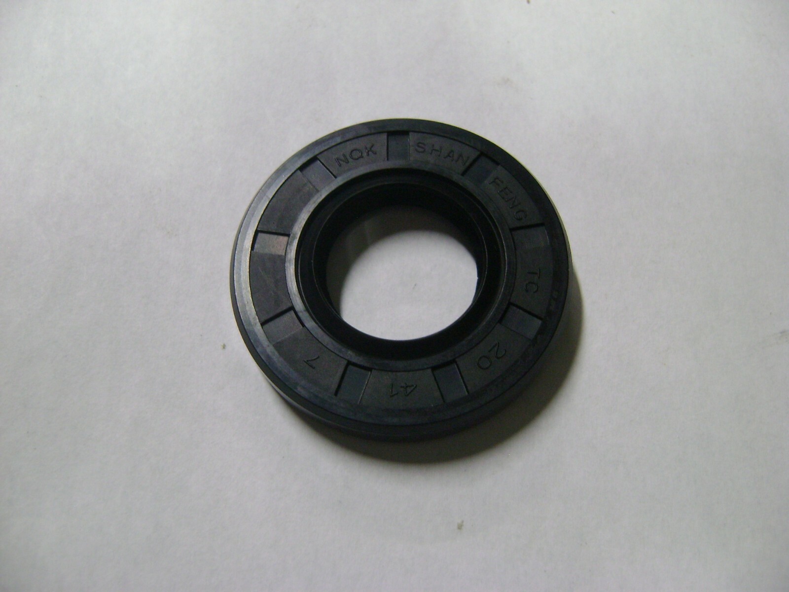 NEW TC 20X41X7 DOUBLE LIPS METRIC OIL / DUST SEAL 20mm X 41mm X 7mm