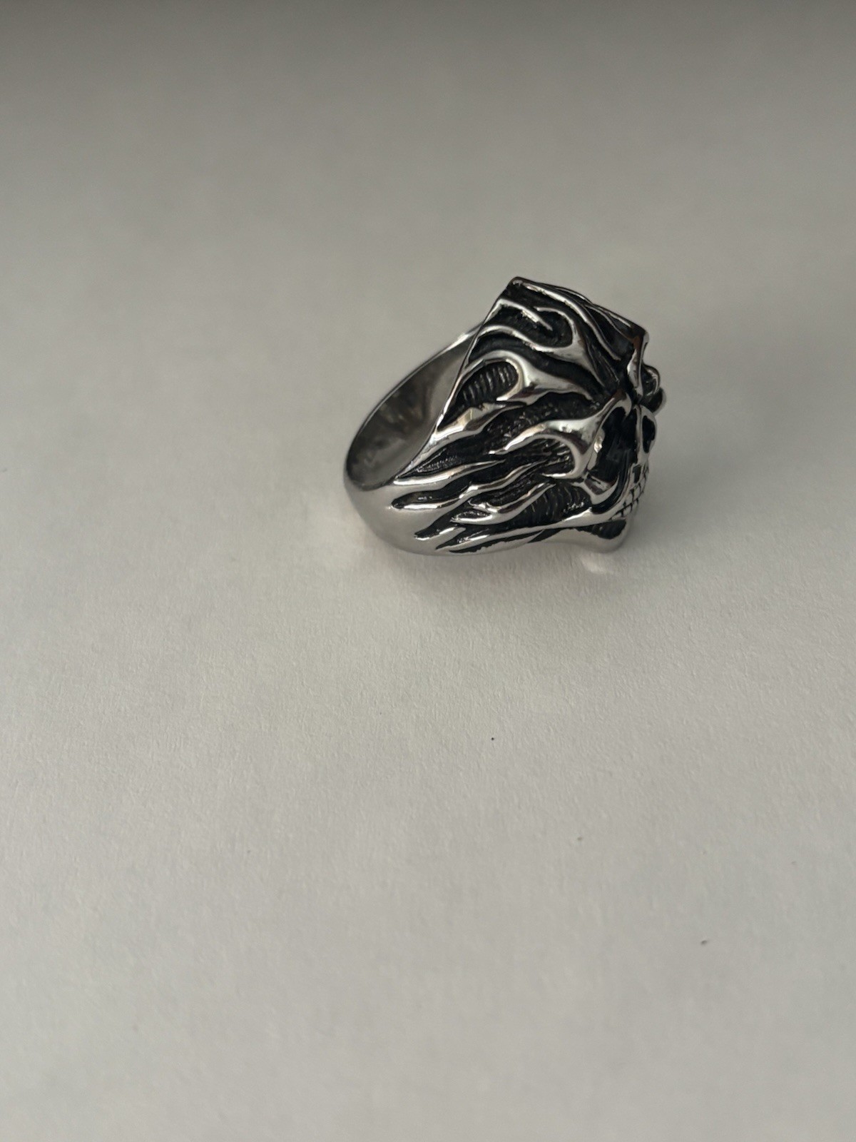 Metal Silver Tone Skull Ring