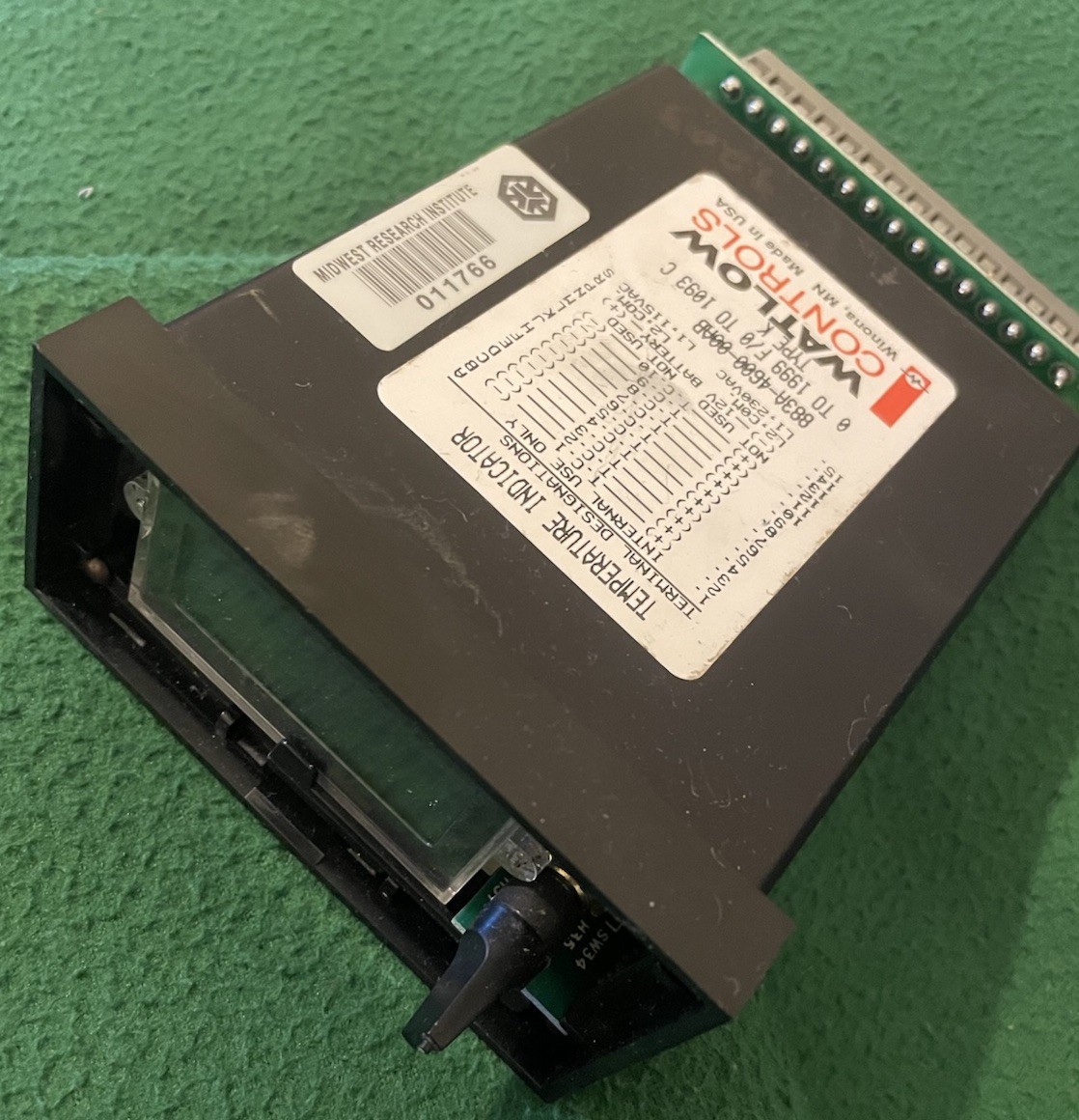 Watlow 883A-4600-00AB Temperature Indicator Controller