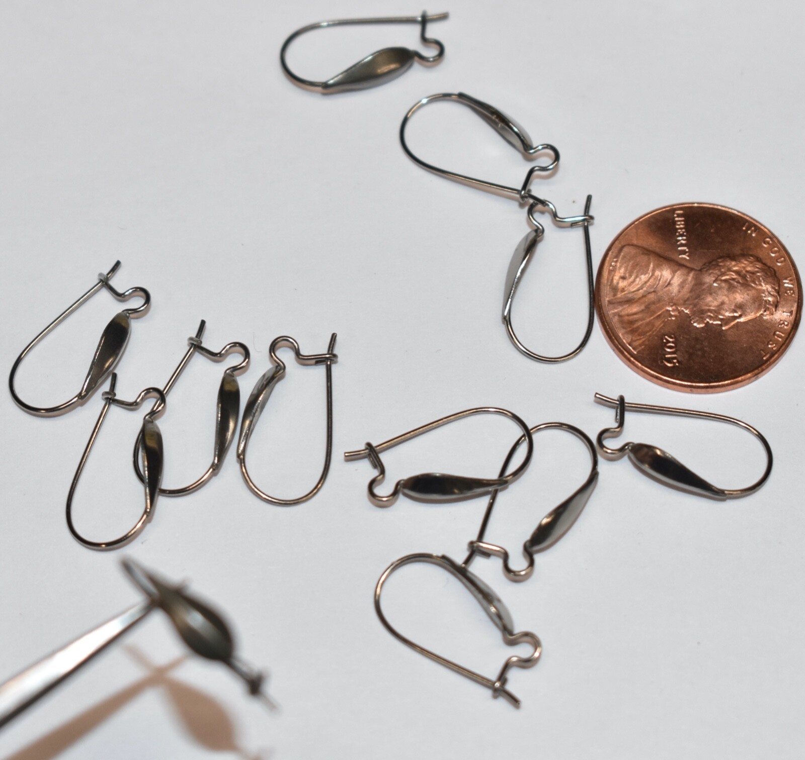 VINTAGE 6 PAIRS STEEL PIERCED EARRING WIRES EAR WIRES tear decoration * LATCH Y