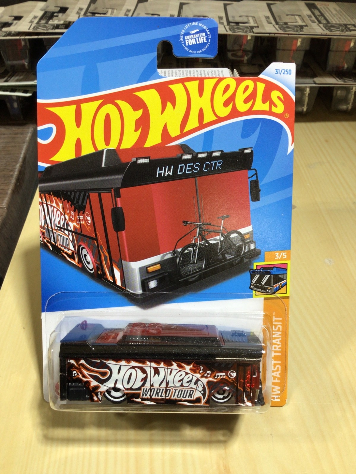 HOT WHEELS TREASURE HUNT 2024 AIN'T FARE BUS