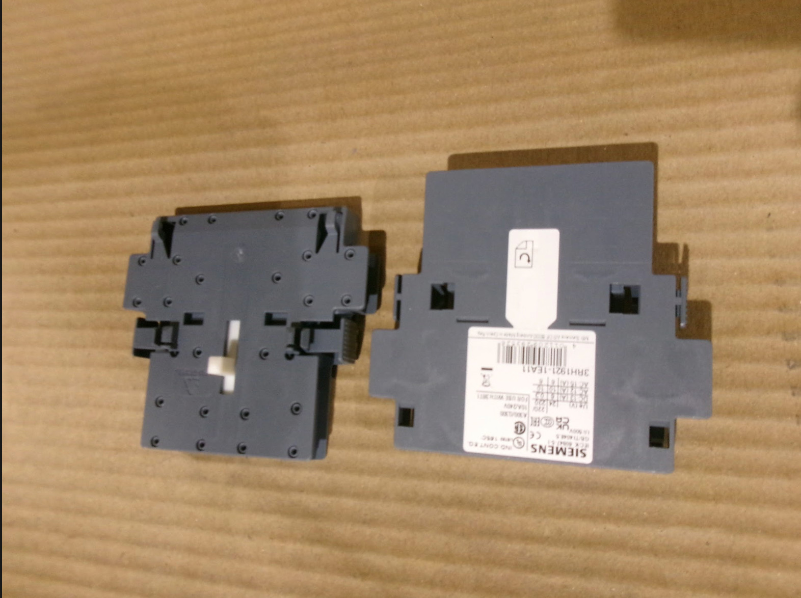 NEW Lot of 2 ITE Siemens 3RH1921-1EA11 Side Mount Auxiliary Contact Block