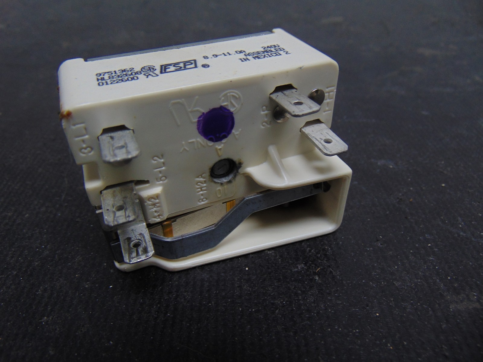 KitchenAid Range KESC307HBS6 Surface Element Control Switch 9751362