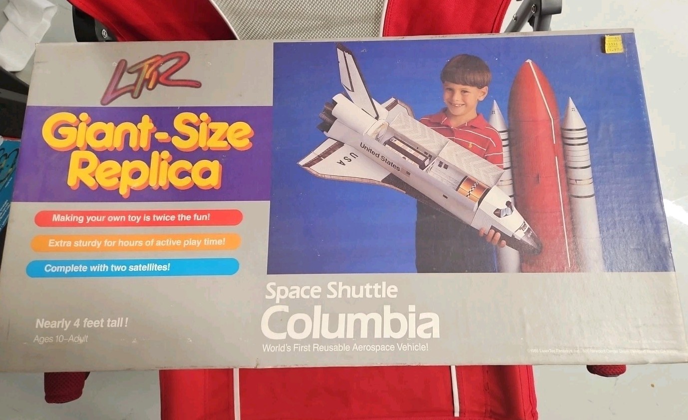 New LTR Giant Size Replica Space Shuttle Columbia (4 Feet Long) 1985 Sealed