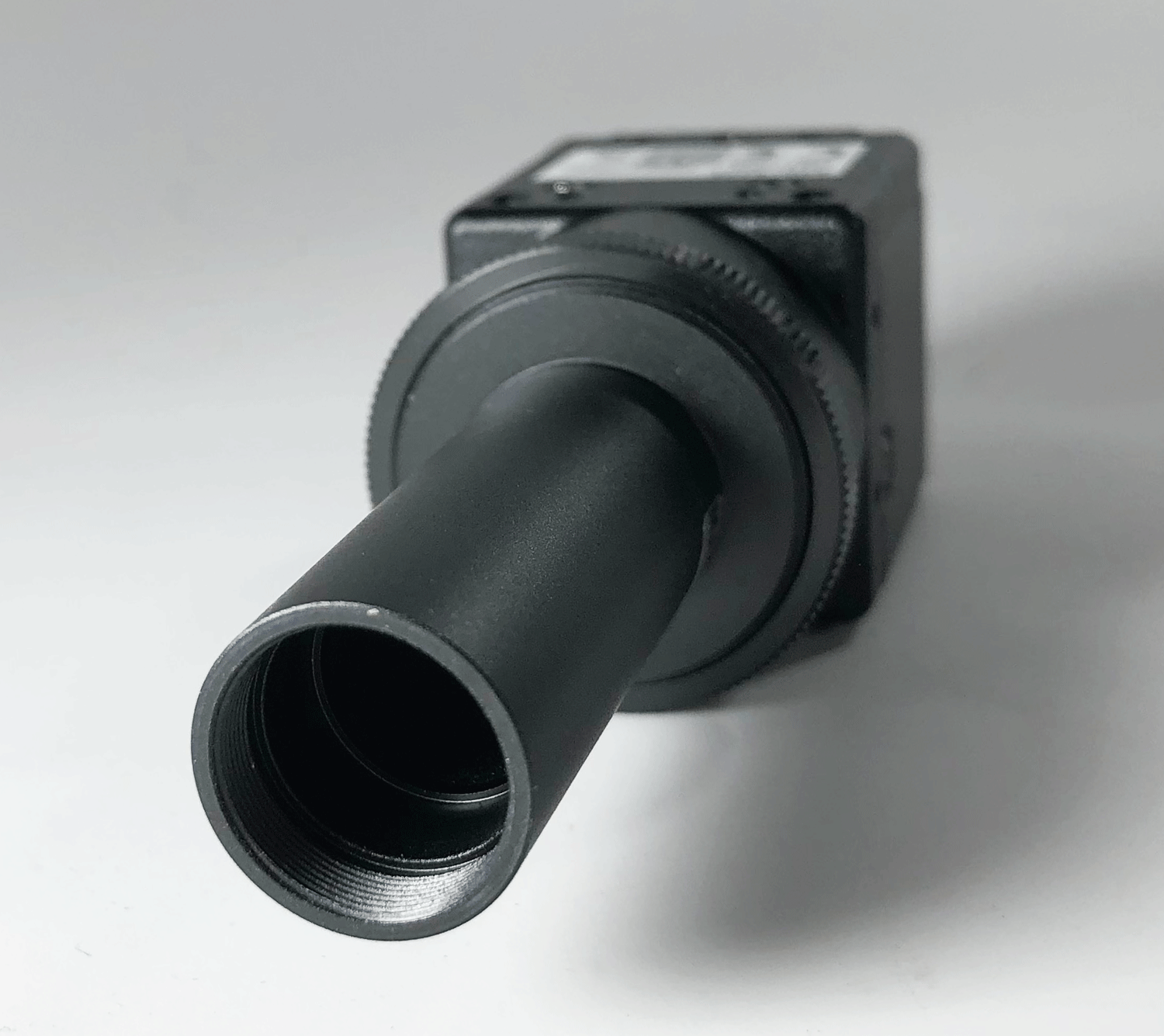 Sentech STC-A83A Monochrome Machine Vision Camera +fine focus Lens assembly/cord