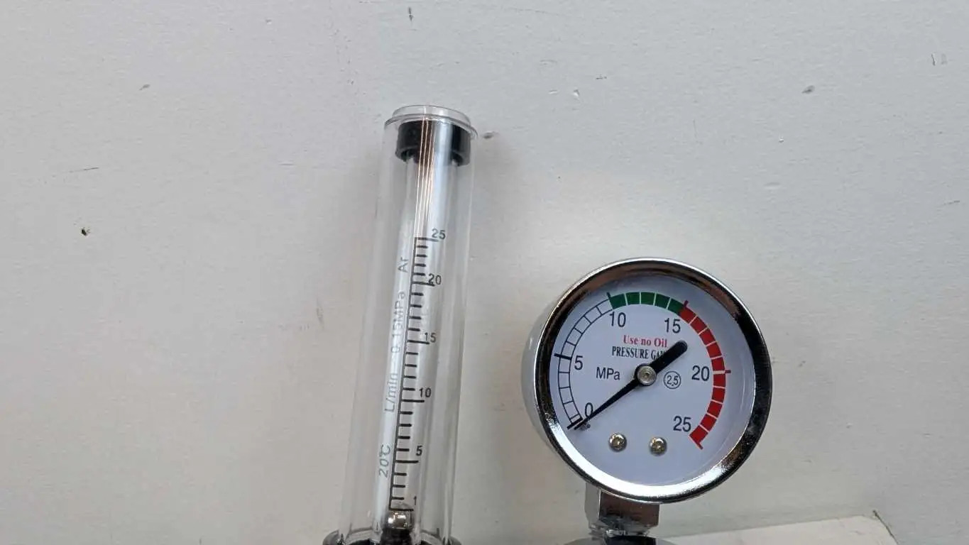 X0013PCY0B Argon Regulator with Flowmeter 0-25Mpa