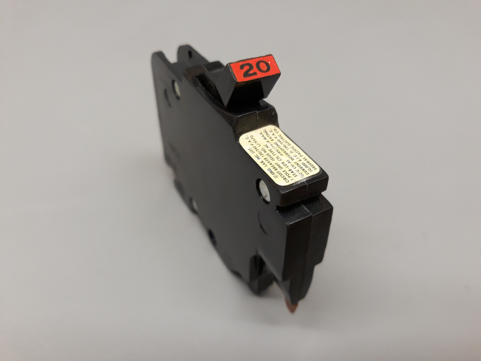FEDERAL PACIFIC 20 AMP SINGLE POLE BREAKER STAB LOK THIN