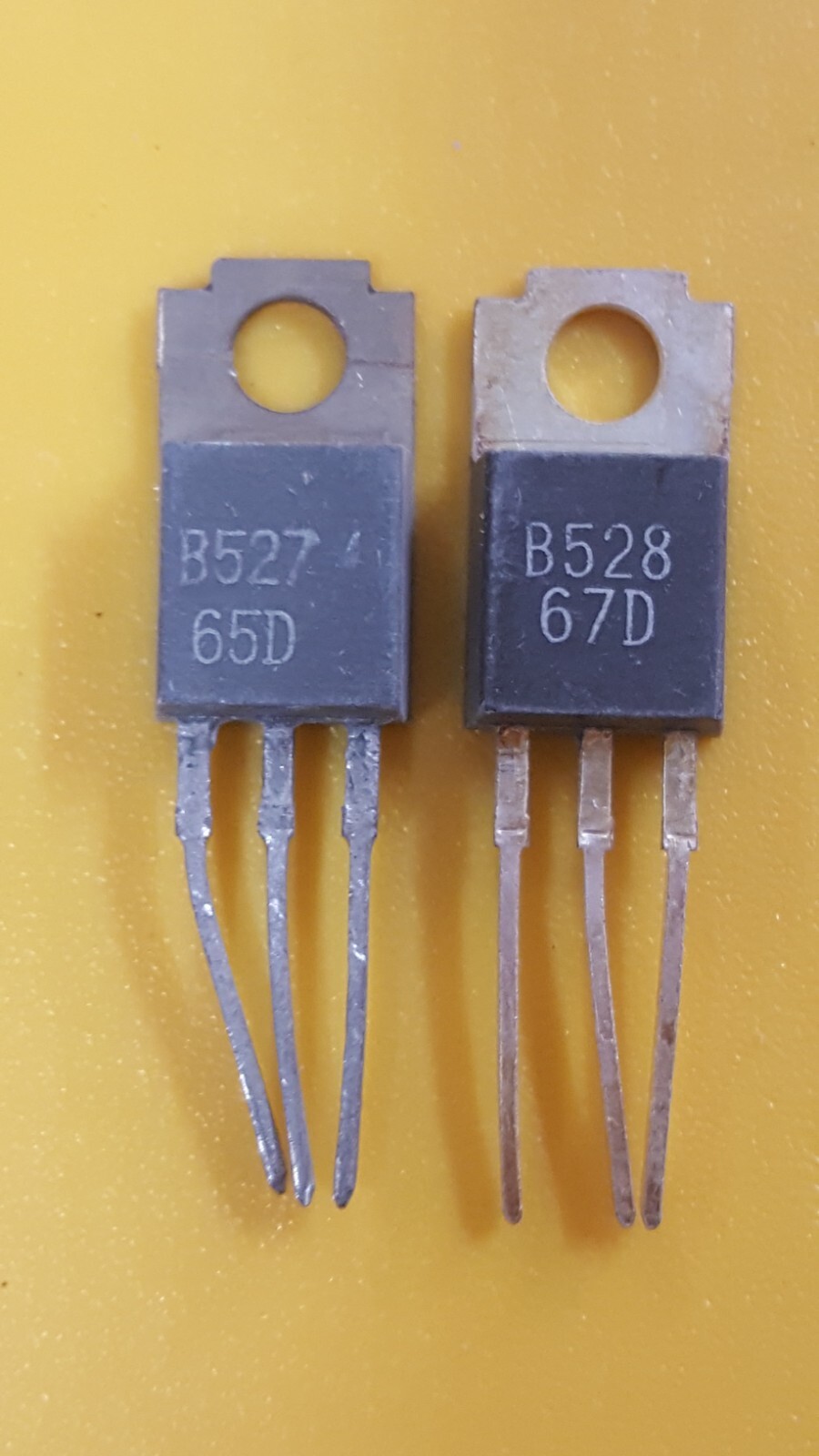 Mitsubishi 2SB527, or 2SB528 out of their complements