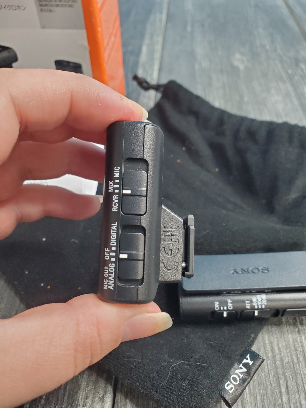 Sony ECM-W2BT Digital Bluetooth Wireless Microphone Vlogger PRO