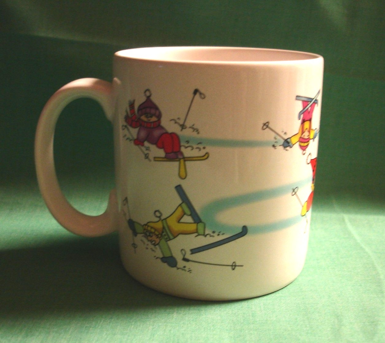 Russ Berrie & CO. Inc -----Comical Skiing Mug---- No. 12603
