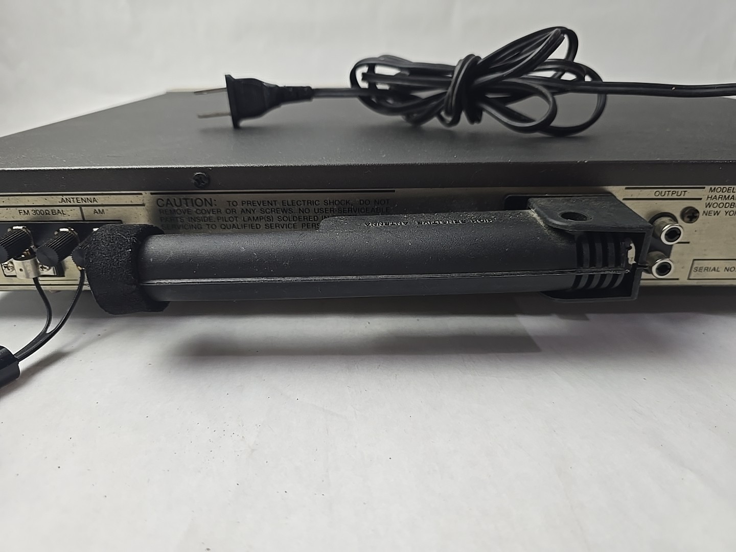 Harman Kardon Linear Phase Stereo AM FM Tuner TU610