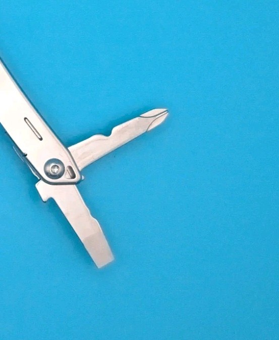 LEATHERMAN WINGMAN MULTI-TOOL! FAST SHIPPING!