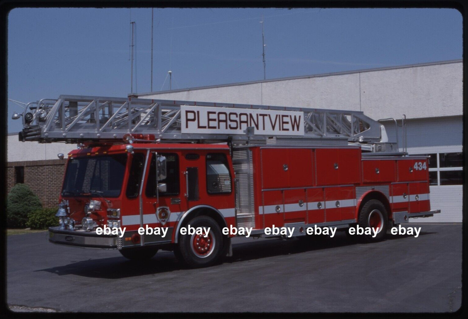 Pleasantview IL 1984 Emergency One 100' Aerial Fire Apparatus Slide