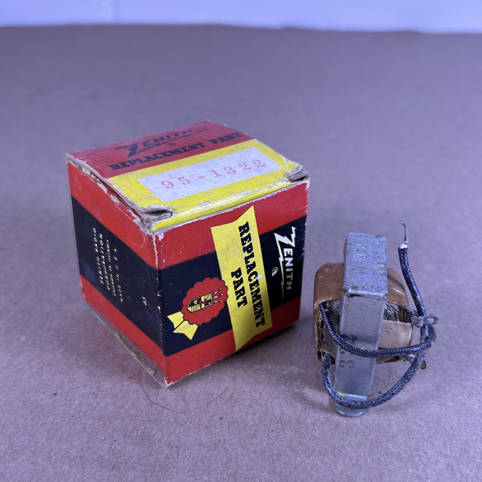 Zenith 95-1322 Vertical Output Transformer USED w/ Box Instructions