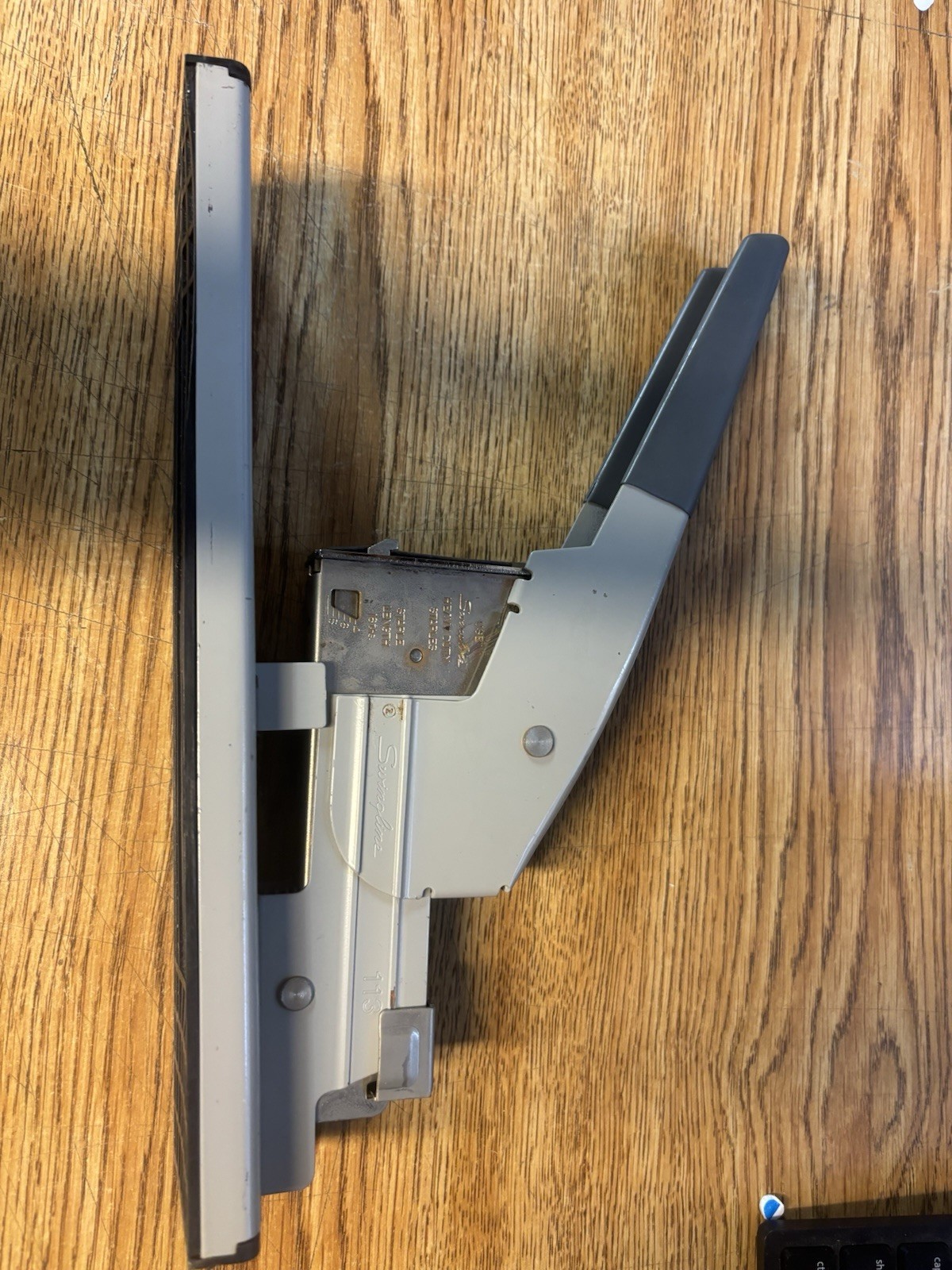 Vintage Swingline 113 Strong Arm Heavy Duty Stapler D15