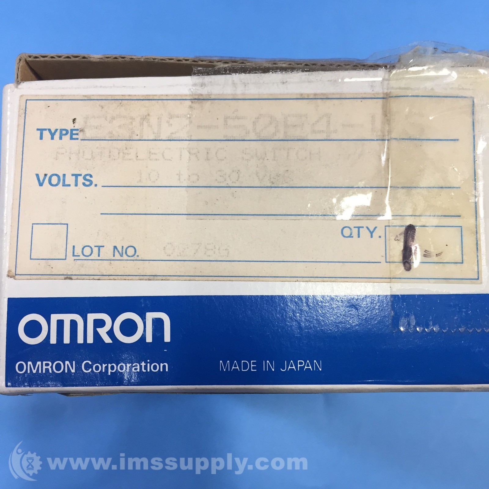 Omron E3N2-50E4-US Photoelectric Switch FNOB