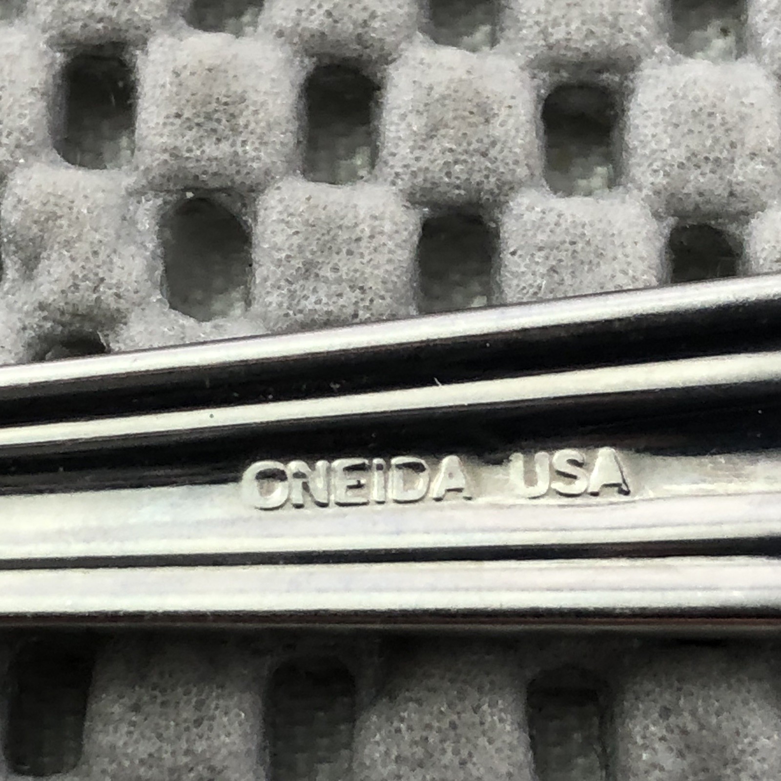 Oneida USA UNITY Stainless Flatware Pieces ~ 4 Salad Forks