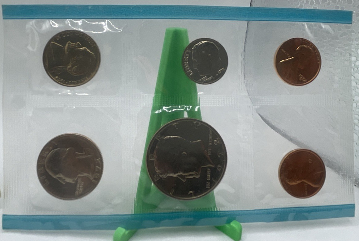 1972 U.S. Mint Uncirculated Coin Set – Mint Cello Packaging