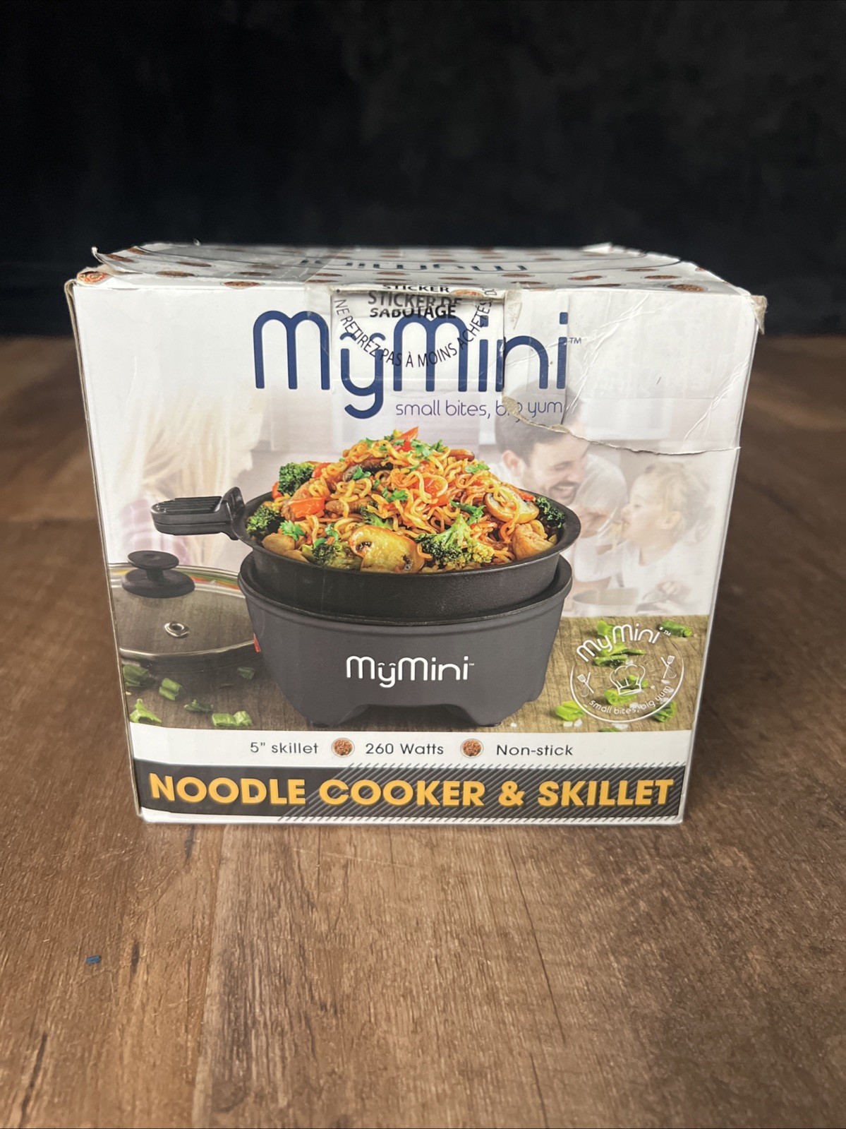 MY MINI NOODLE COOKER & SKILLET  Blackberry 5" skillet 260 Watts Non-Stick