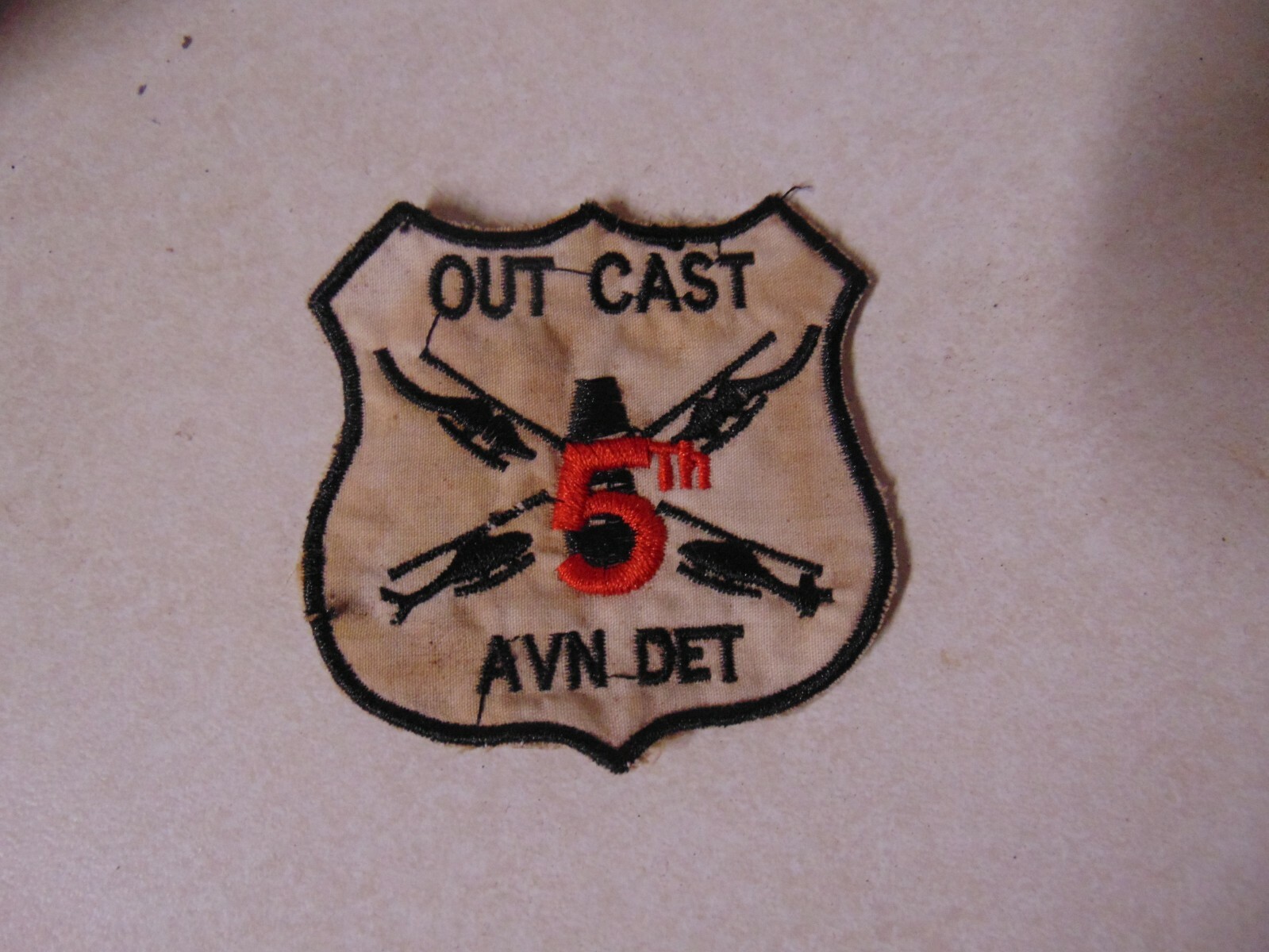 MILITARY PATCH OLD VIETNAM ERA OUT CAST 5TH AVIATION DETACHMENT
