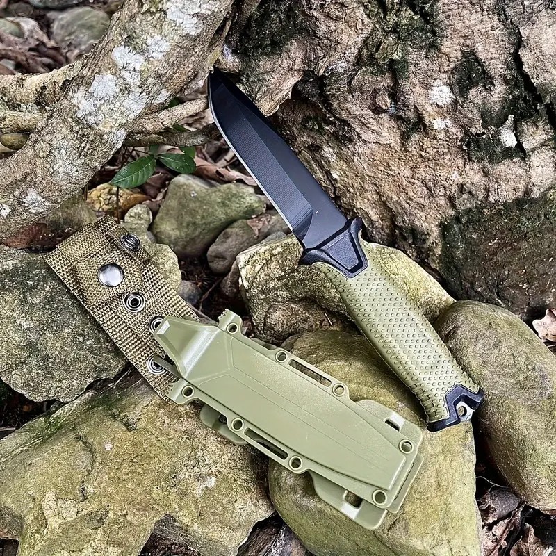 The Brave Explorer's Knife Unlock the Mysteries of the Wild for outdoor Camping