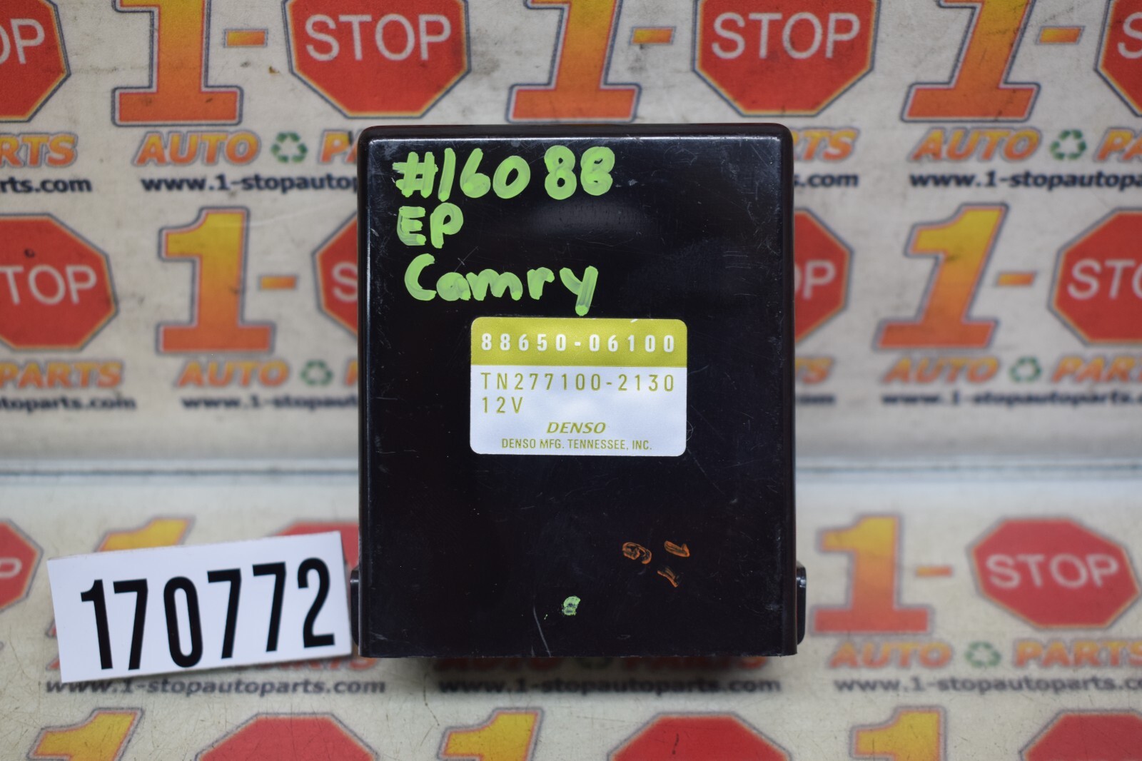2004-2006 TOYOTA CAMRY AMPLIFIER CONTROL MODULE 88650-06100 OEM