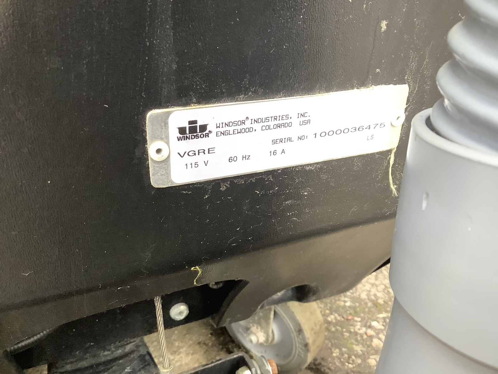 Windsor Voyager E Carpet Extractor. Walk Behind Plug In. Will Ship On Pallet
