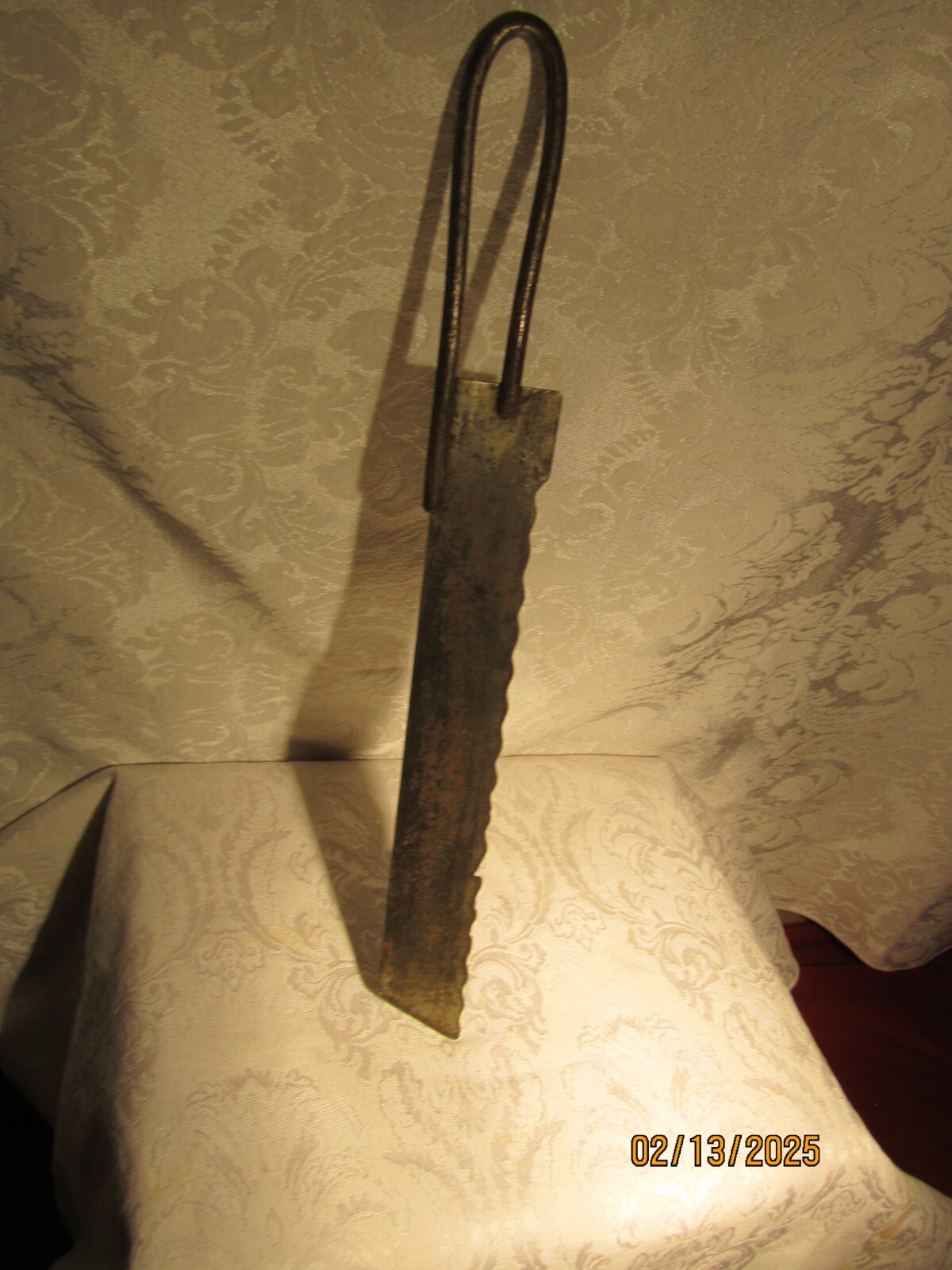 Vintage Kitchen Bread Knife 9" Serrated Blade w/Rod Handle