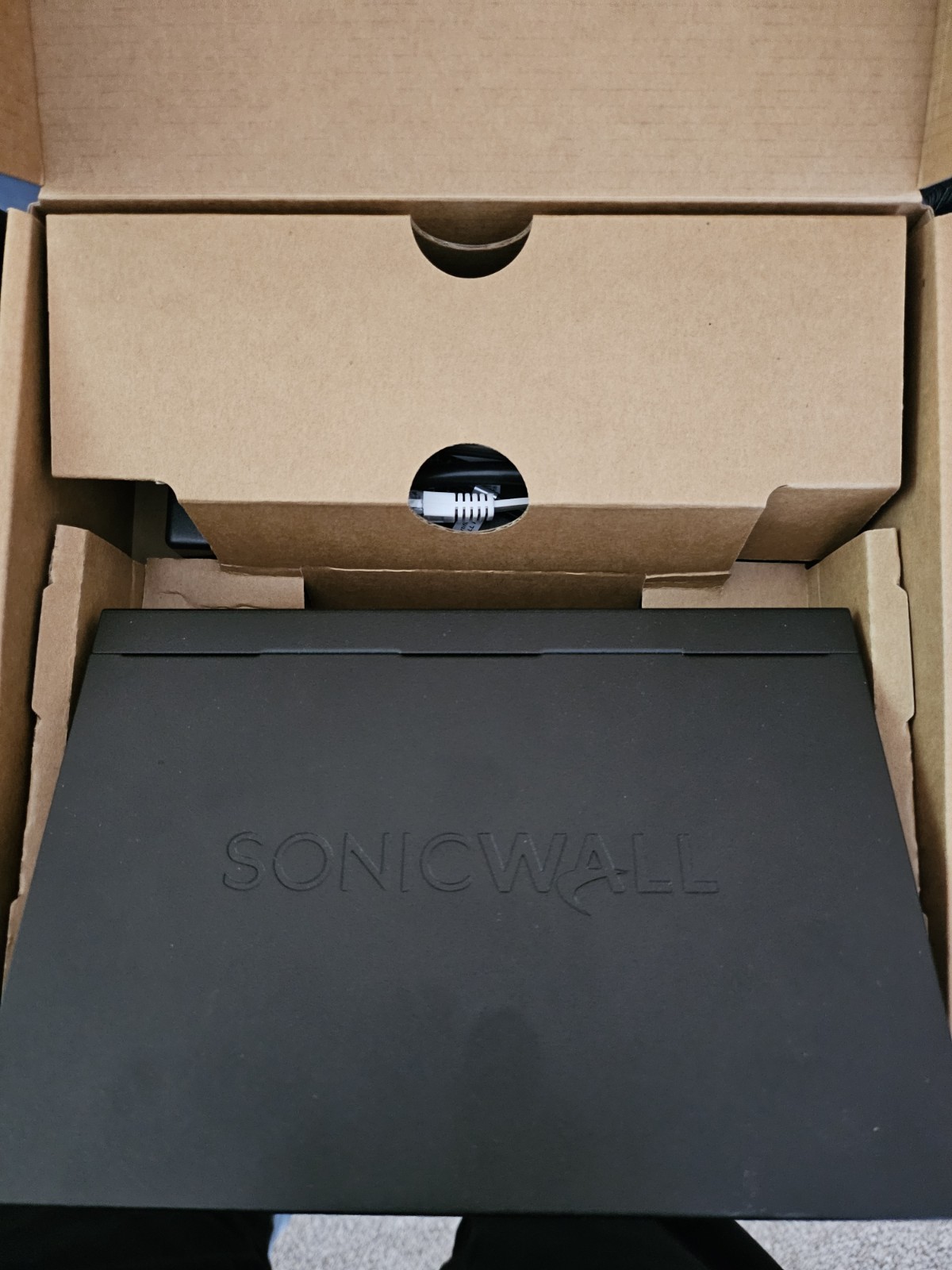 Dell SonicWall TZ350 Firewall Appliance 5 Port Network Security Transfer Ready