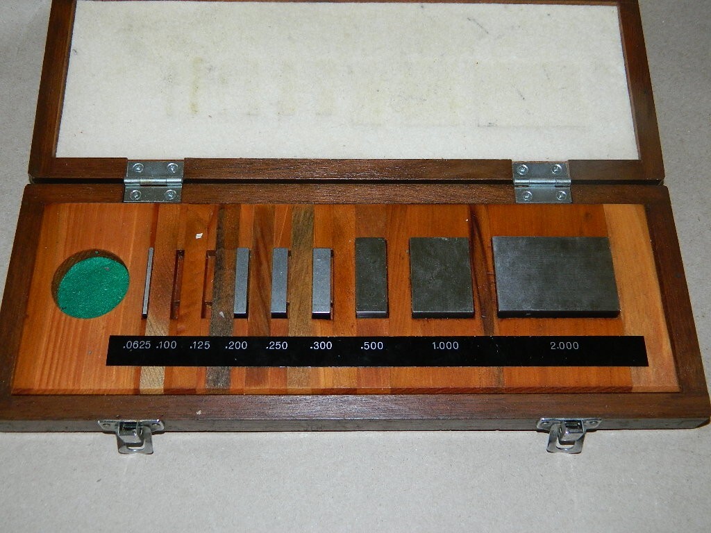 Mitutoyo 516-935 Gage Block Set .065" - 2" made Japan  LOT # 22