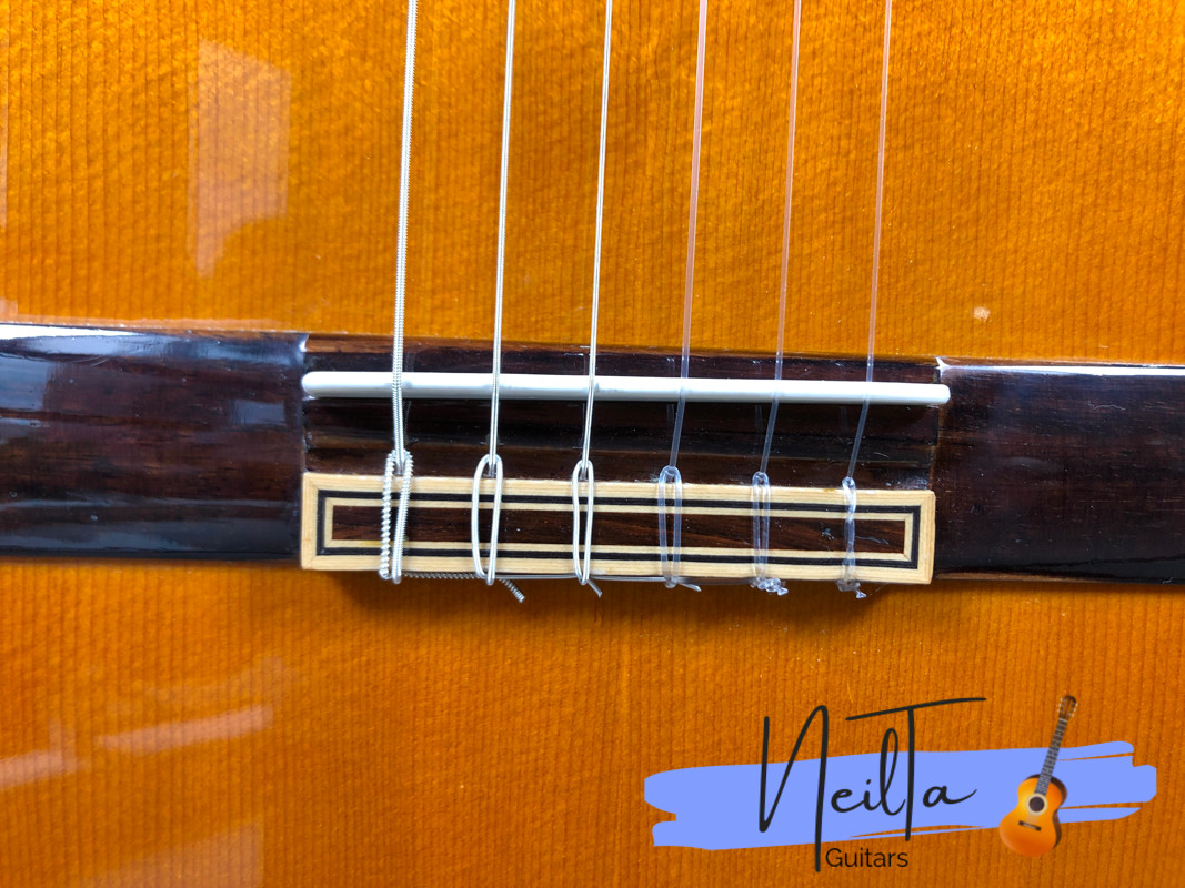 MORRIS M-15 CLASSICAL GUITAR 1970