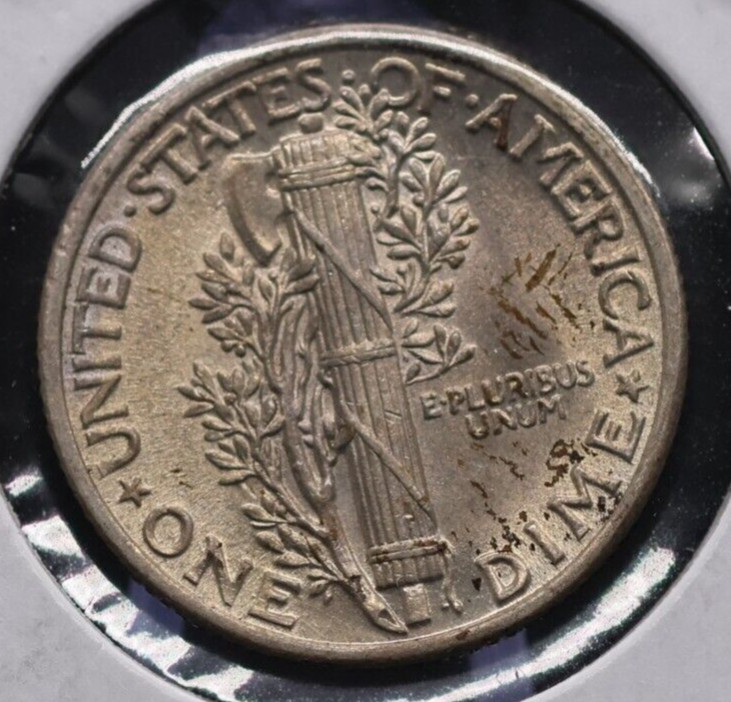1935 AU to Uncirculated 90% silver Mercury dime. Full Split Bands.