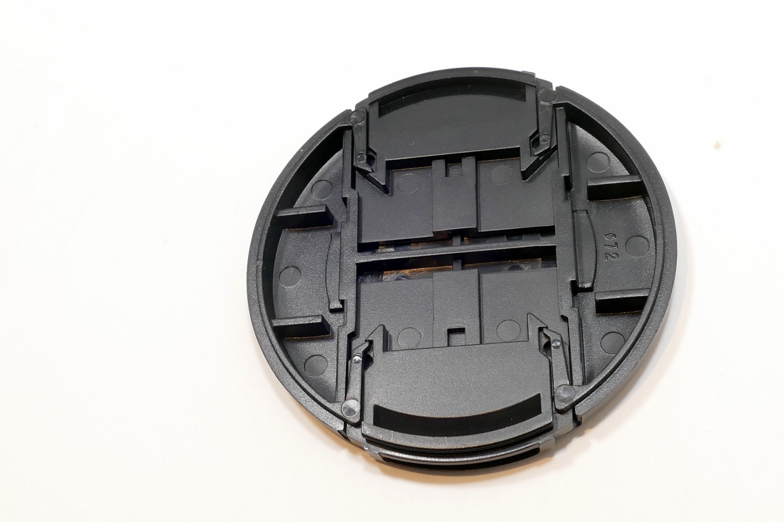 Front 72mm Lens cap snap-opn type