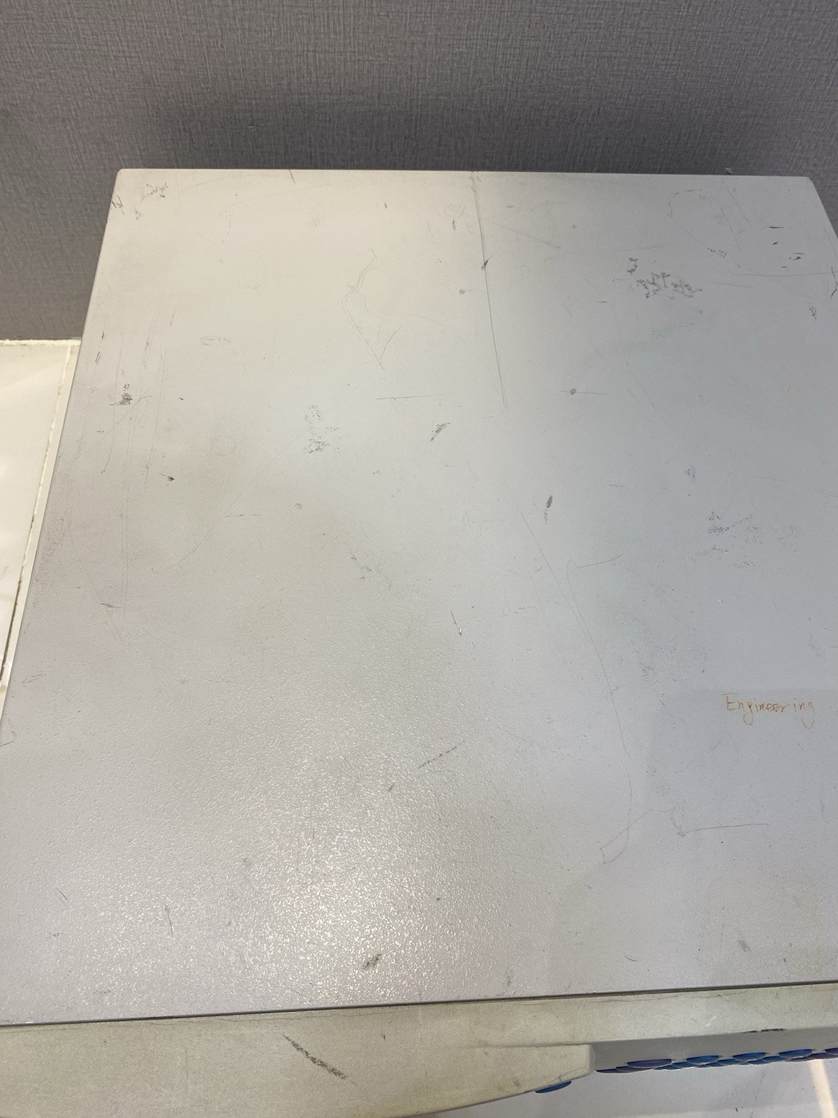 FLUKE / RUSKA 7250 , 3000 Psi Abs PRESSURE CONTROLLER & CALIBRATOR