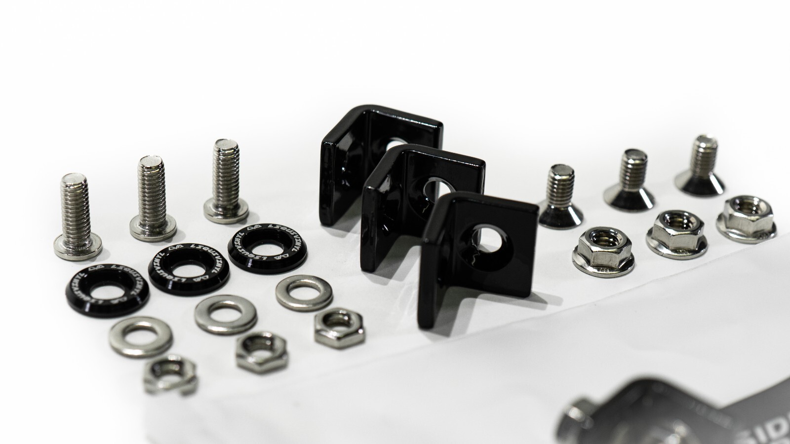 LVA Side Fin Hardware Kit