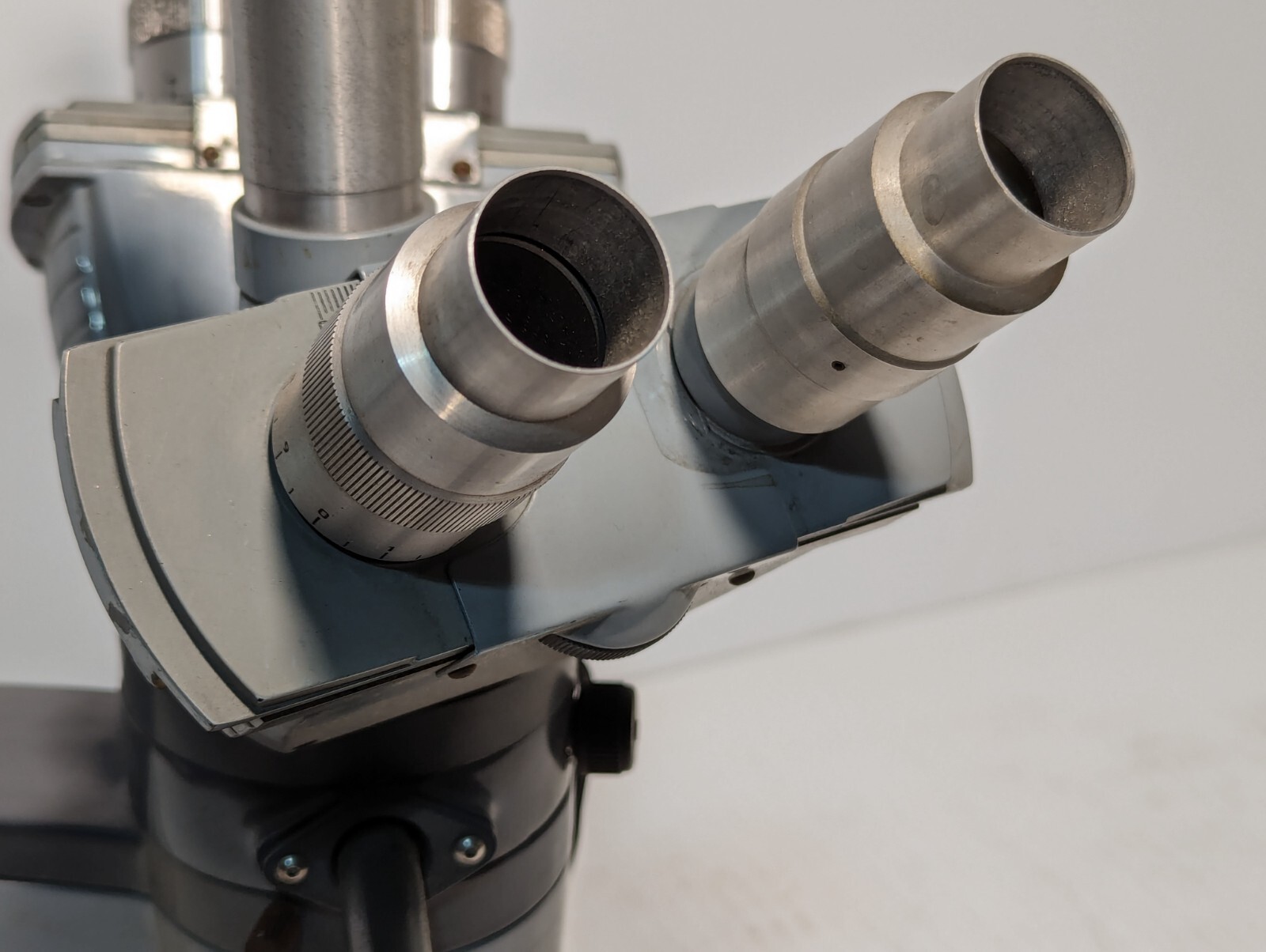 AO Spencer Dual Head Microscope with eyepieces and objective - Free Shipping