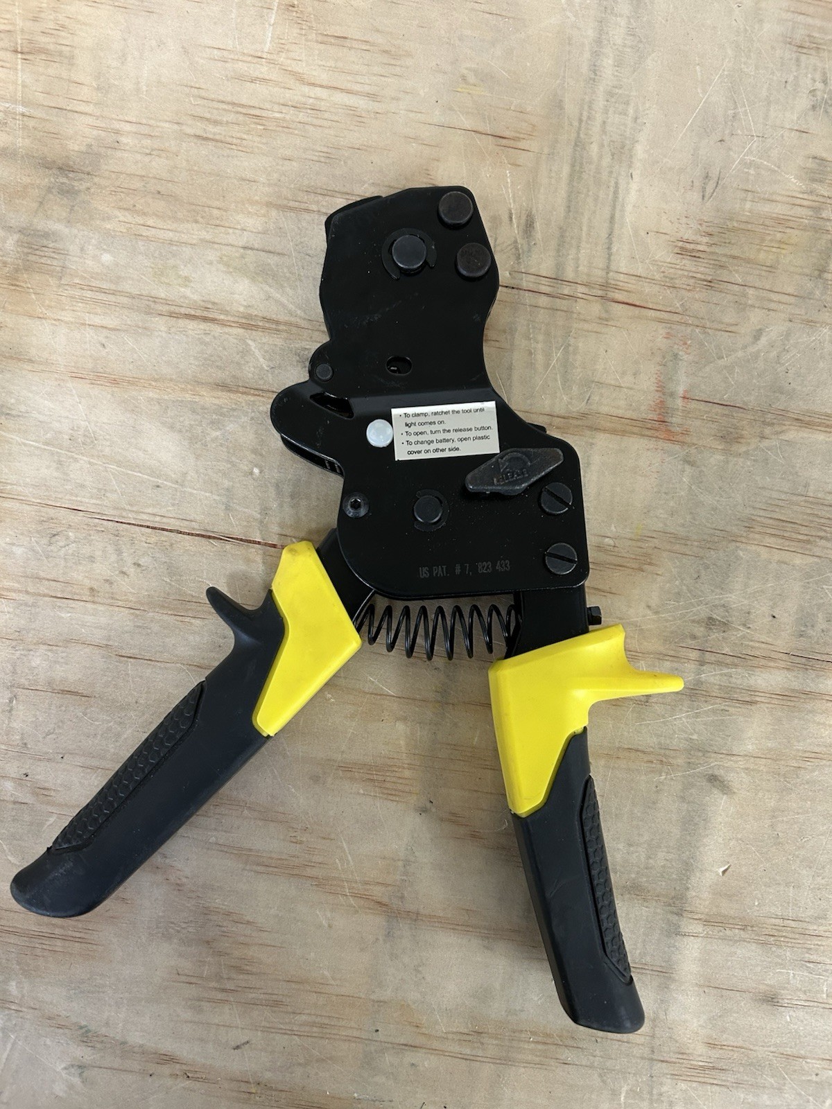 Apollo 3/8 in. to 1 in. 1-Hand PEX-B Pinch Clamp Tool