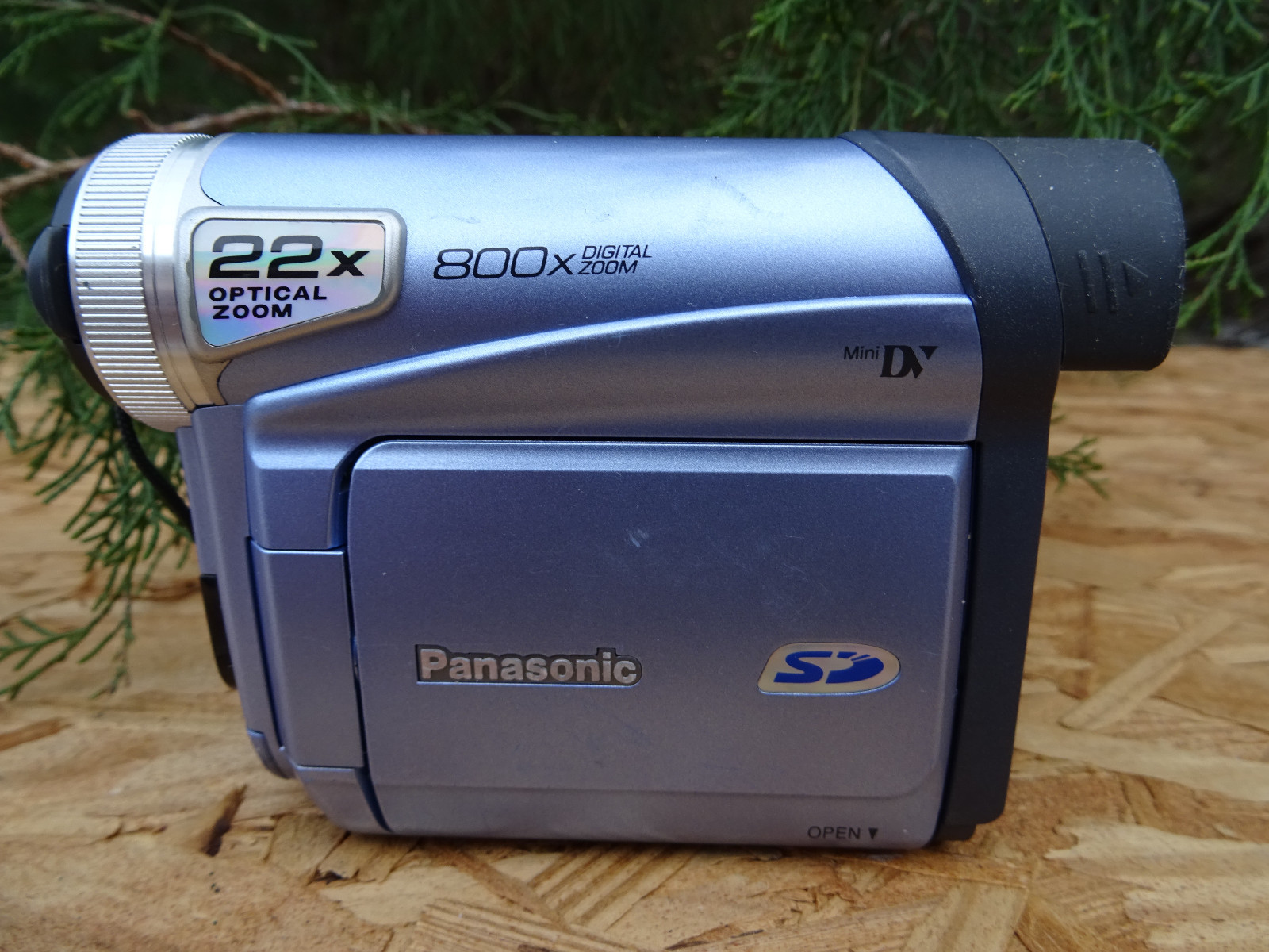 Panasonic PV-GS2 Mini DV Camcorder no/battery AS IS FOR REPAIR PARTS