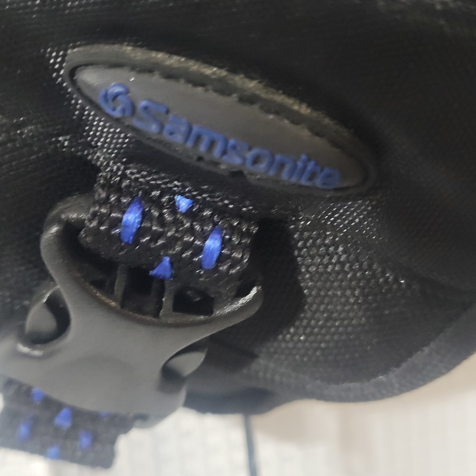 Samsonite Black/Blue Zippered Canera Case