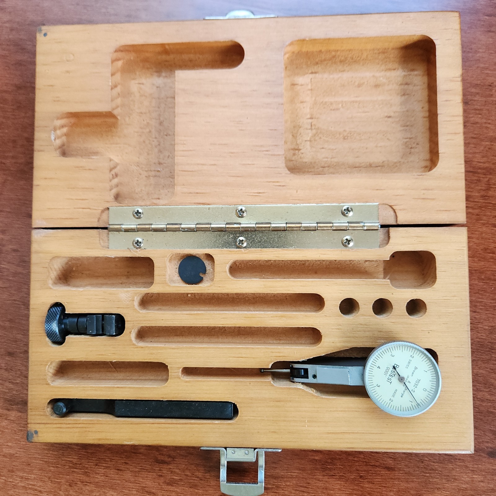 Brown & Sharpe 7032-2 BesTest Dial Test Indicator .0001" Antimagnetic Swiss Made