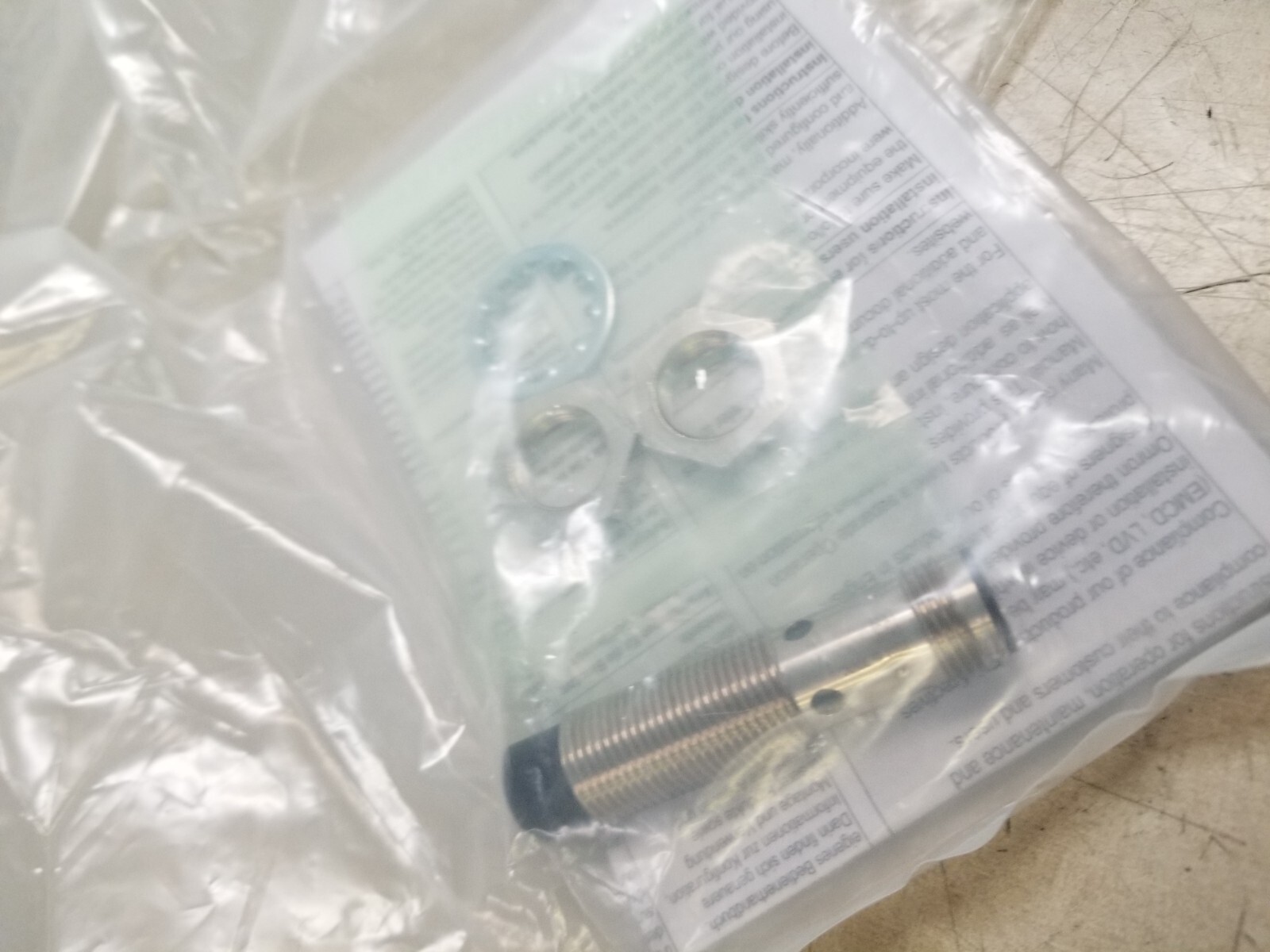 Omron E2B-M18KN16-M1-B1 Proximity Sensor New One . E2BM18KN16M1B1