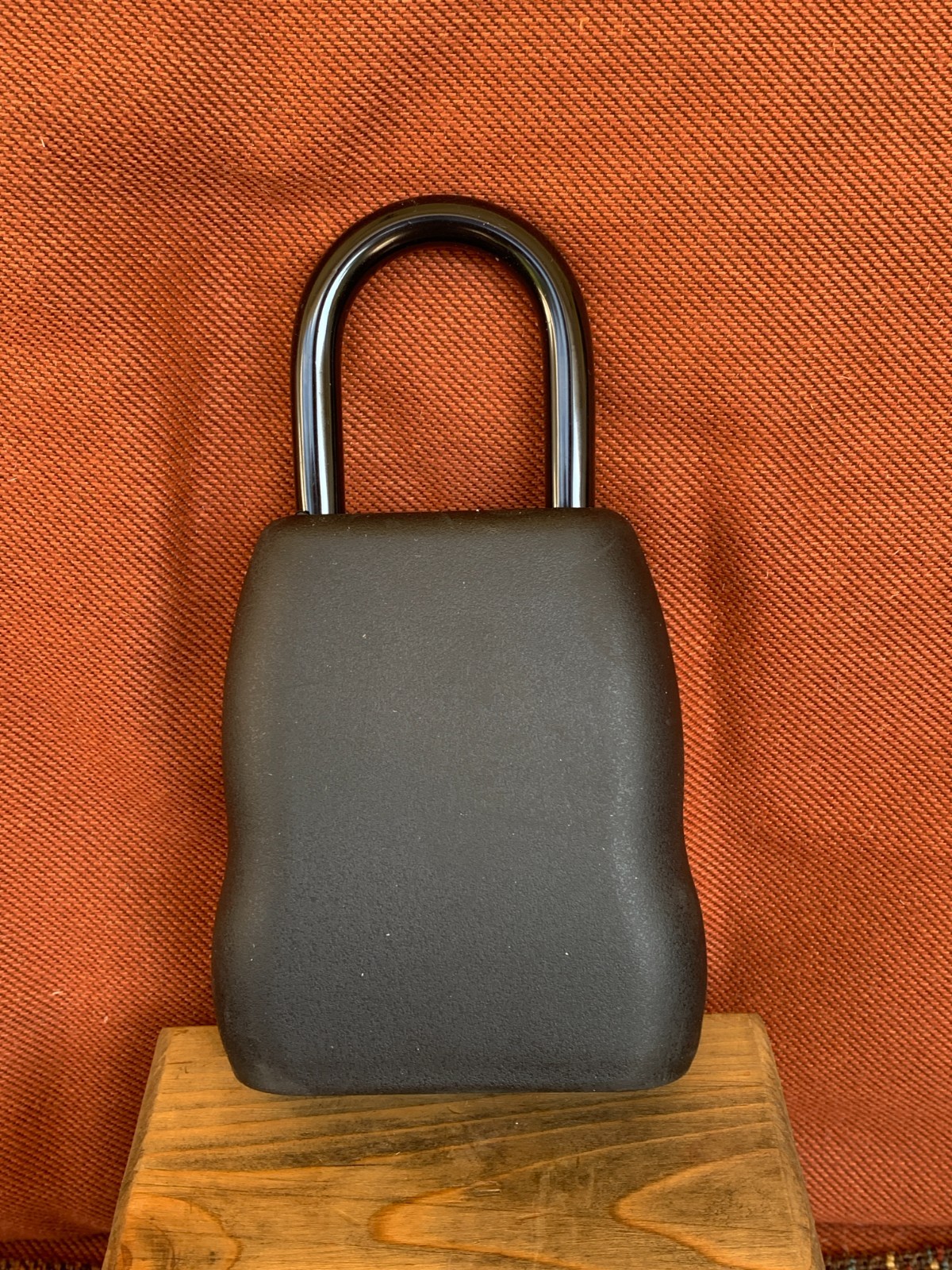 Master Lock 5400EC Portable Lock Box Brand New / Factory Packaging