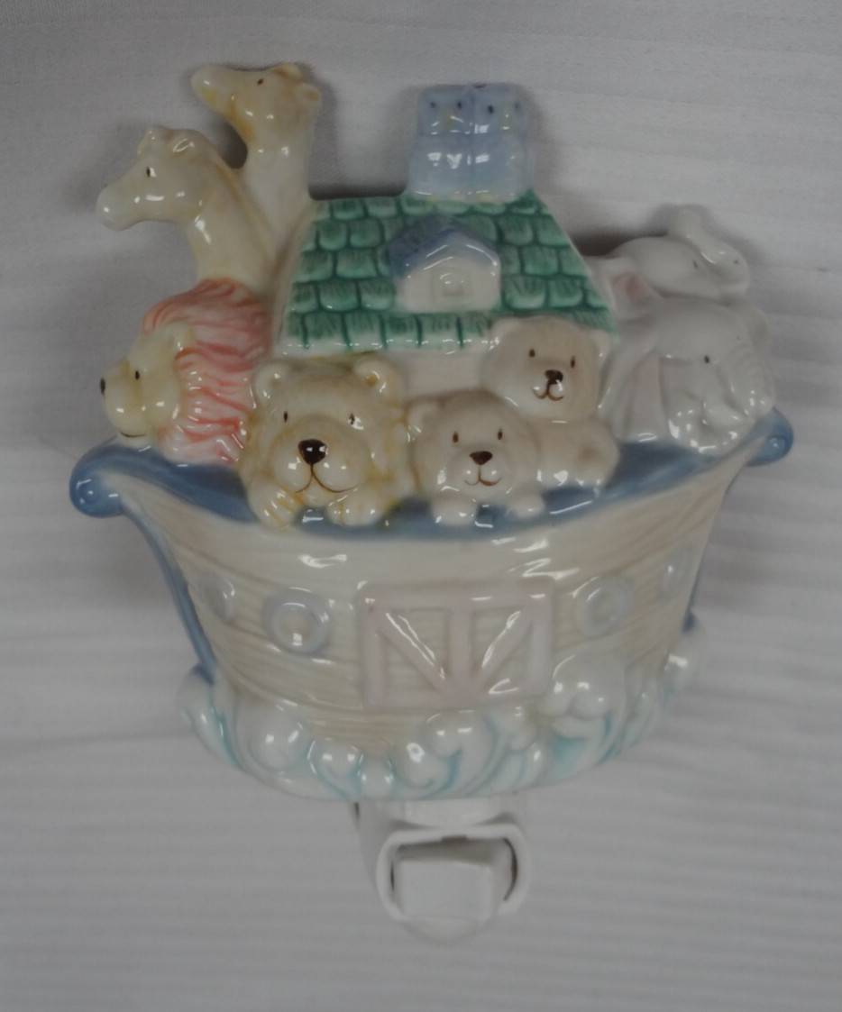 Noah’s Arc NIGHT LIGHT Nursery Decor - PLUG IN - WORKING NO BULB