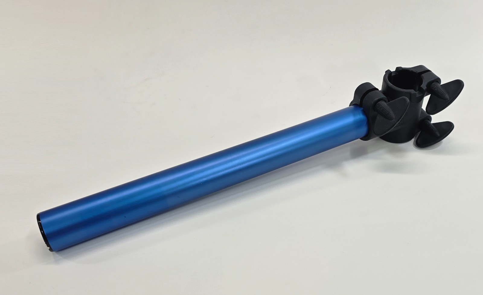 Simmons Tube with Rack Mount Clamp 1.5"
